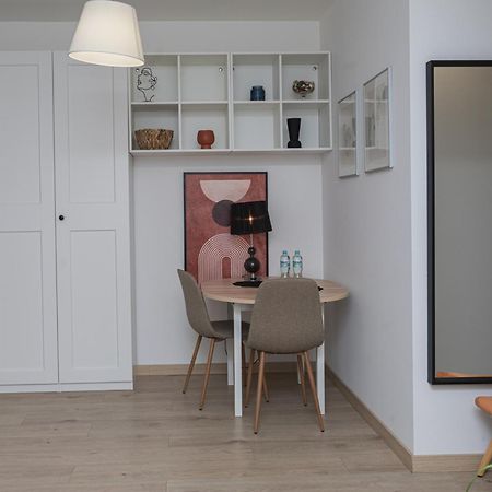 Komfort W Centrum Parking Wroclaw Ngoại thất bức ảnh