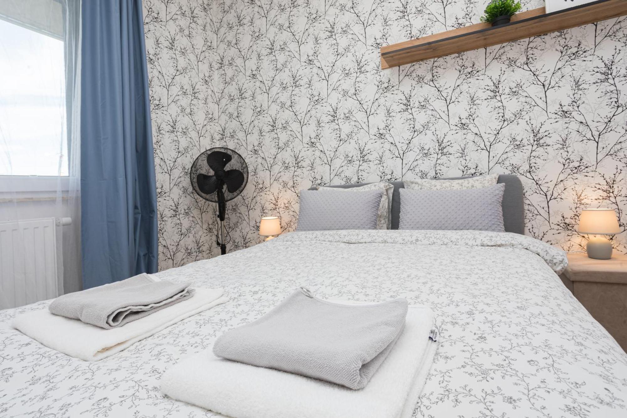Komfort W Centrum Parking Wroclaw Ngoại thất bức ảnh