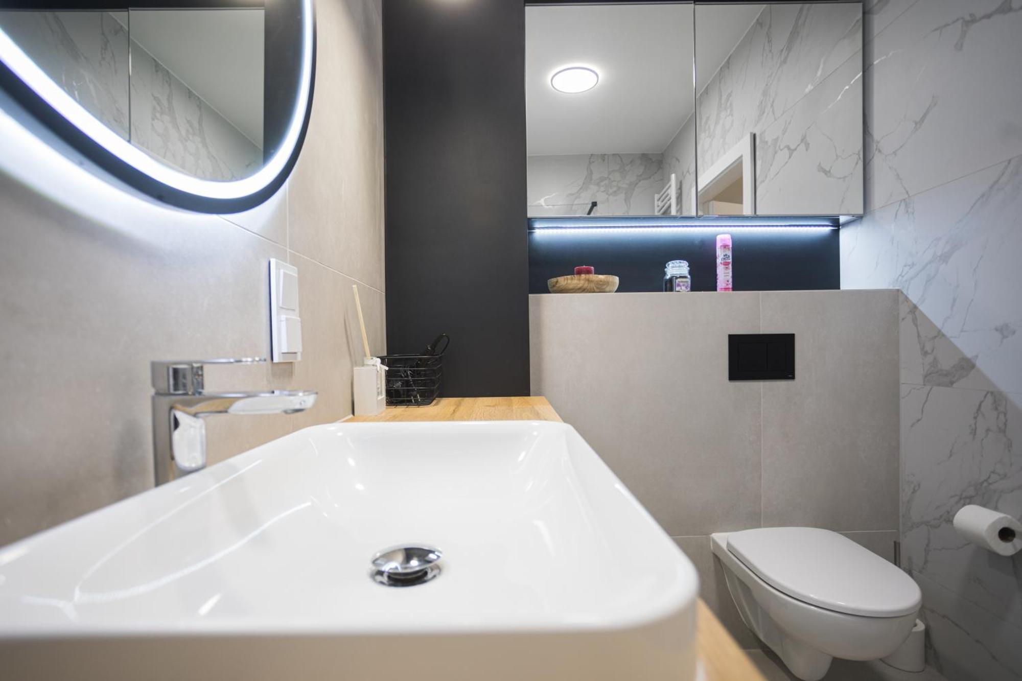 Komfort W Centrum Parking Wroclaw Ngoại thất bức ảnh