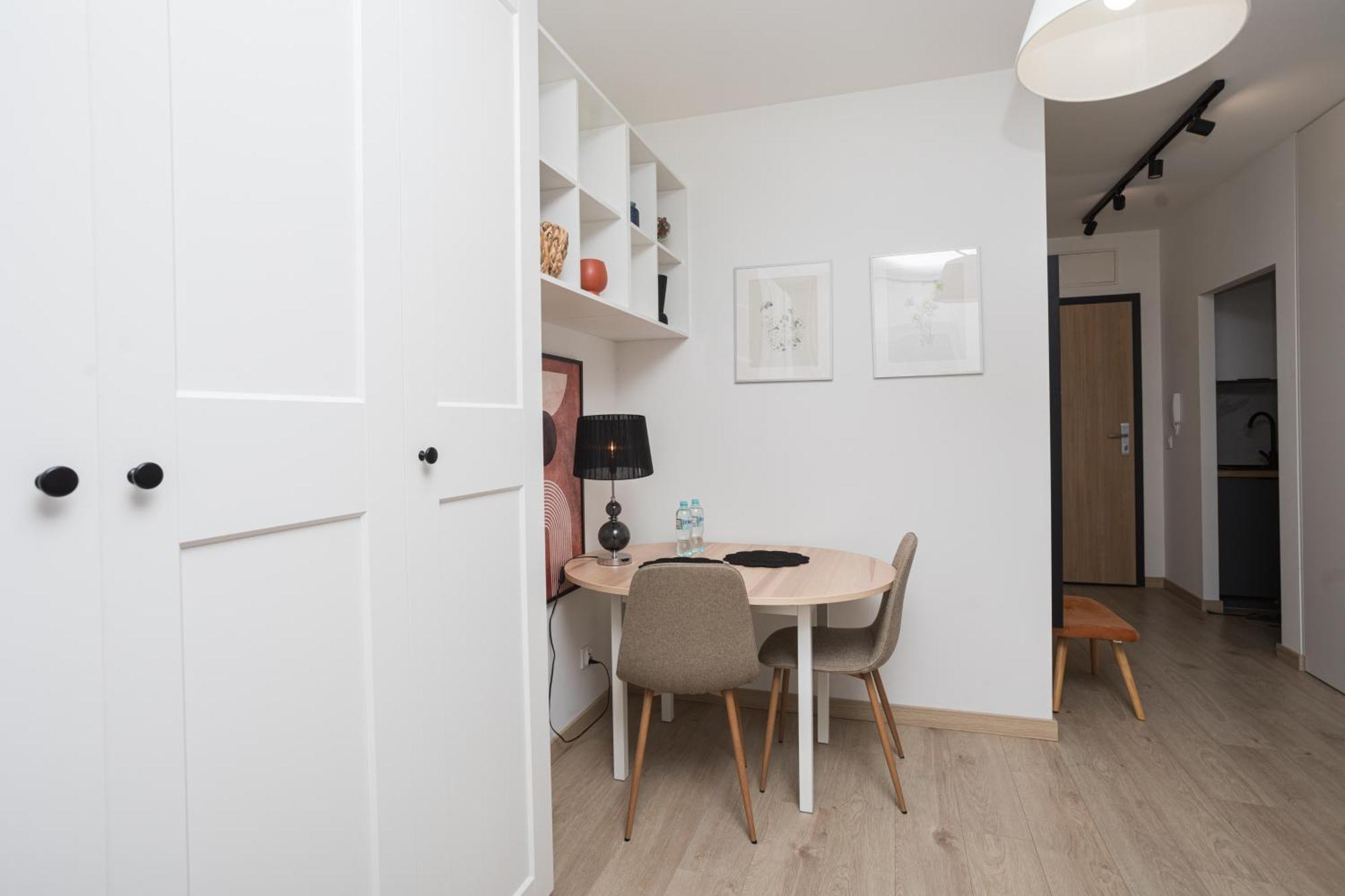 Komfort W Centrum Parking Wroclaw Ngoại thất bức ảnh